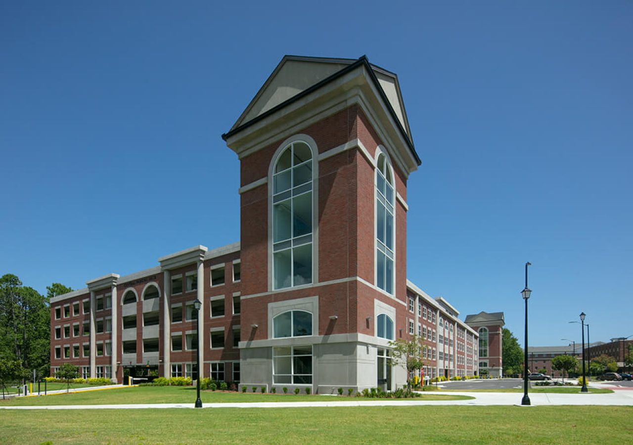 UNCW Central Parking Deck