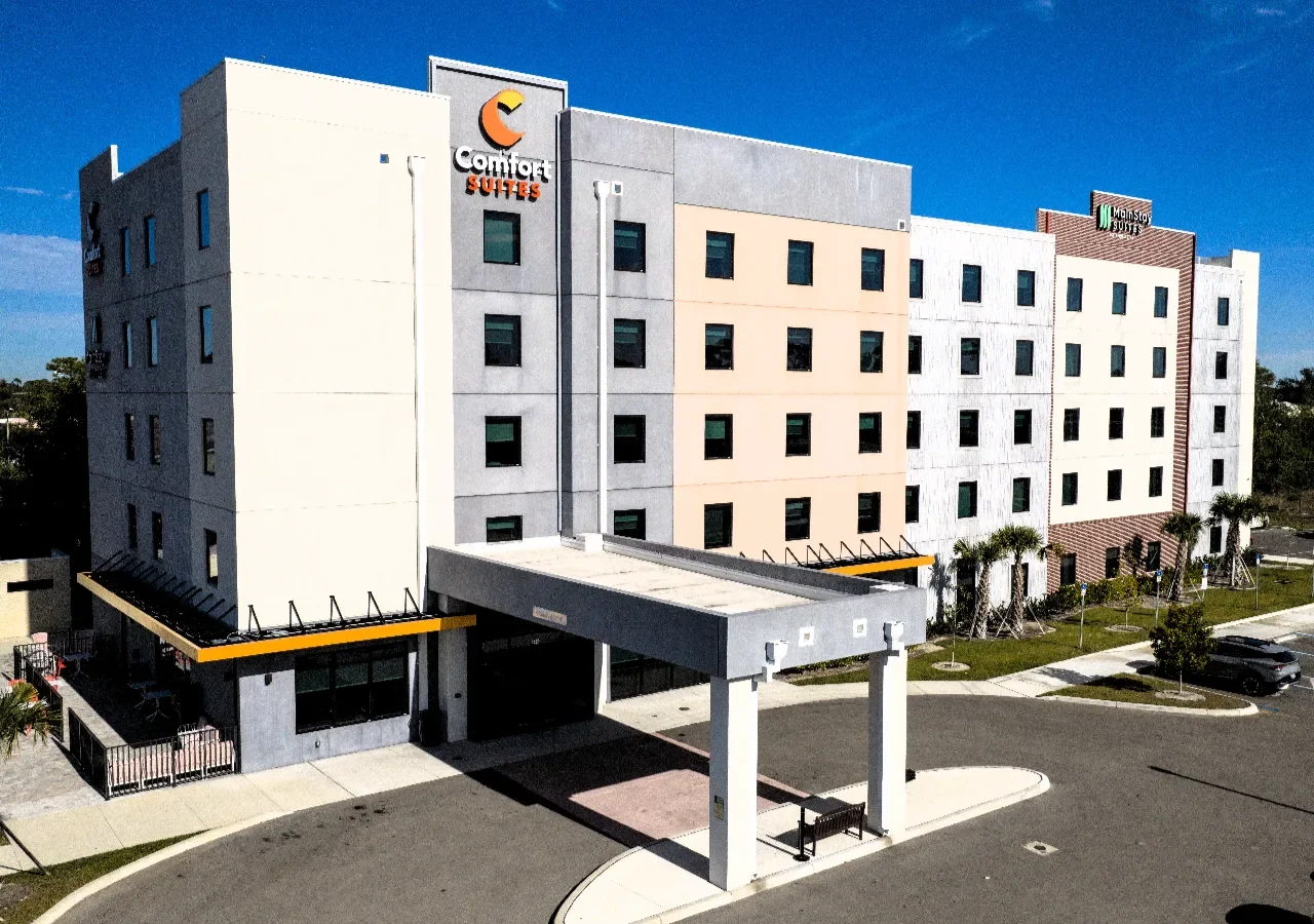 MainStay Suites Luckett Landing