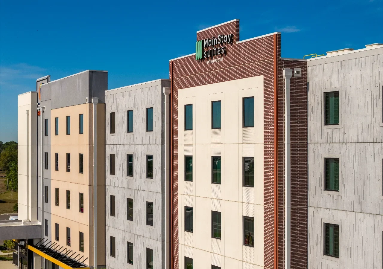 MainStay Suites Luckett Landing